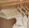 Kit 10 Cabides glitter Transparentes de Luxo Dourado.