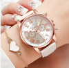 Relógio Quartz Feminino Kit 3 Pulseiras Couro Sintético. Cor Branco